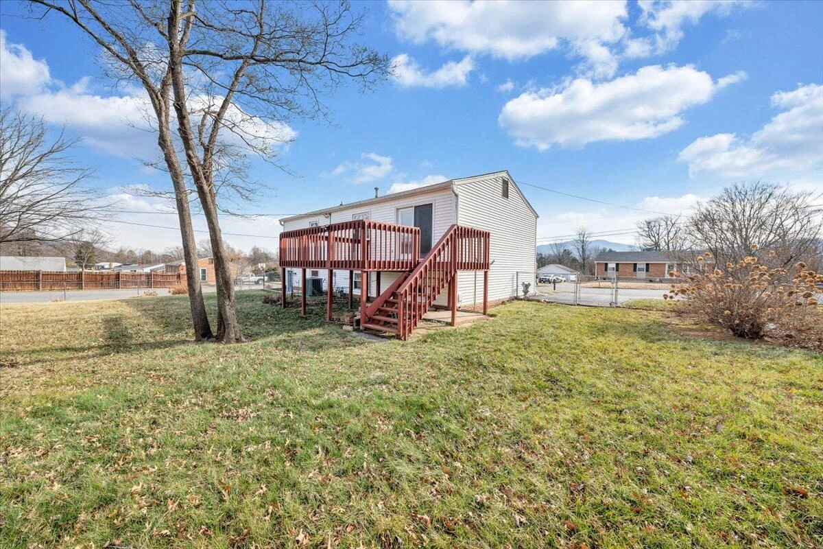 2903 Creekwood DR - Photo 40