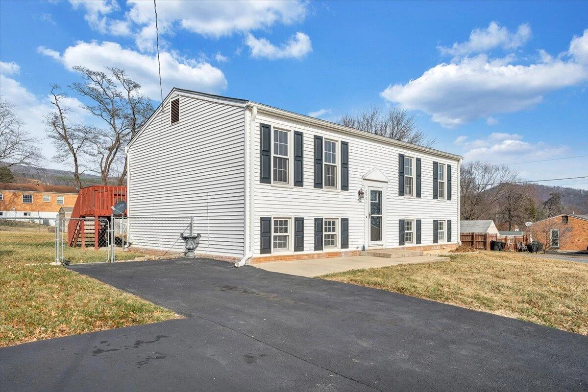 2903 Creekwood DR - Photo 41