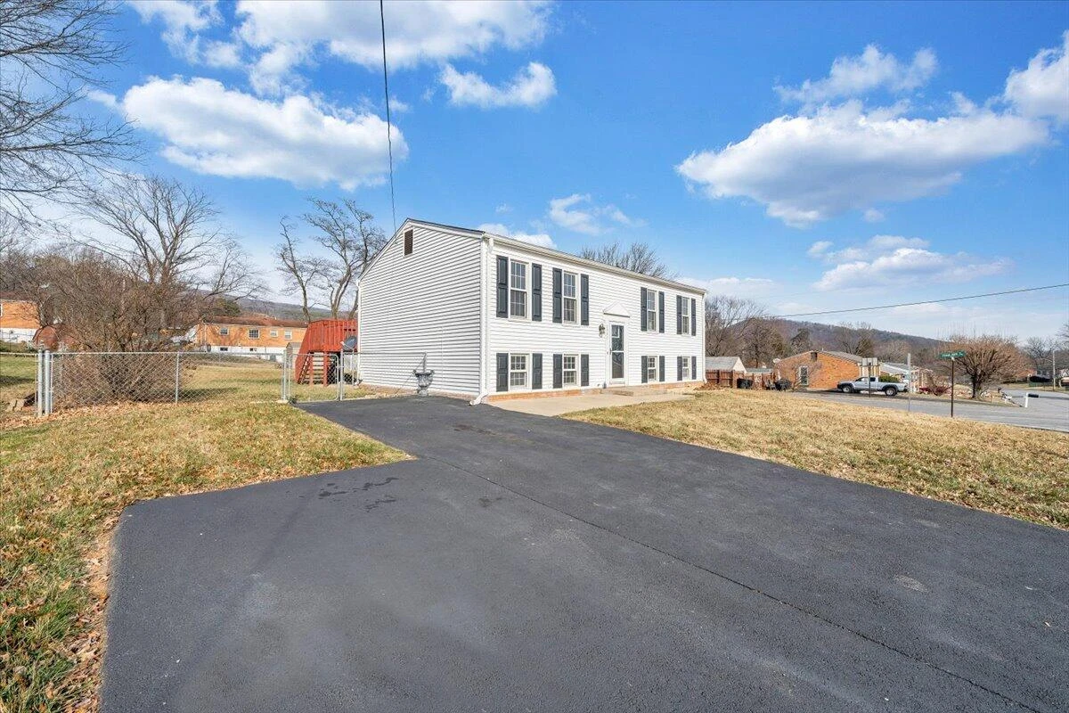 2903 Creekwood DR - Photo 42