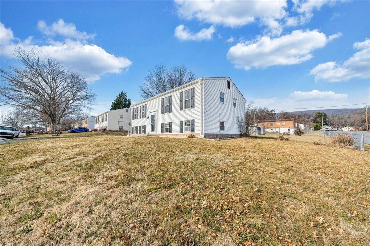 2903 Creekwood DR - Photo 46