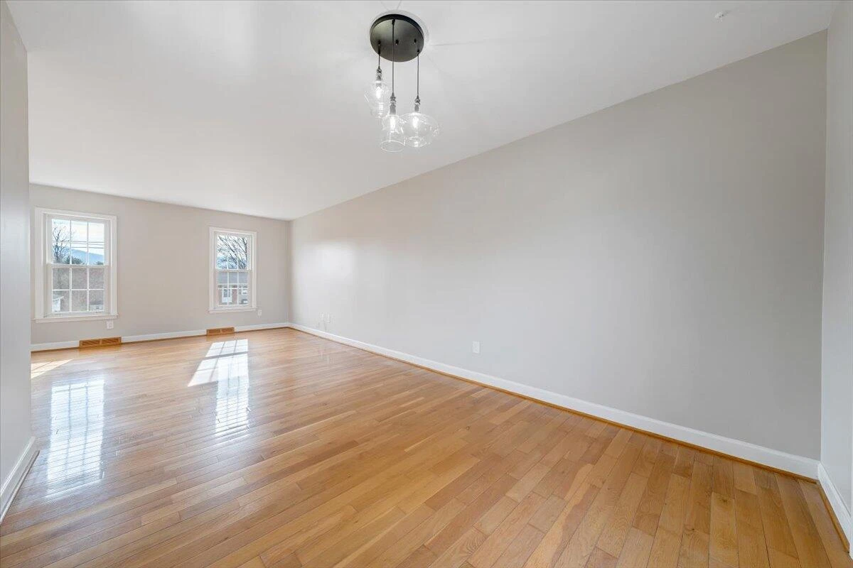 2903 Creekwood DR - Photo 10