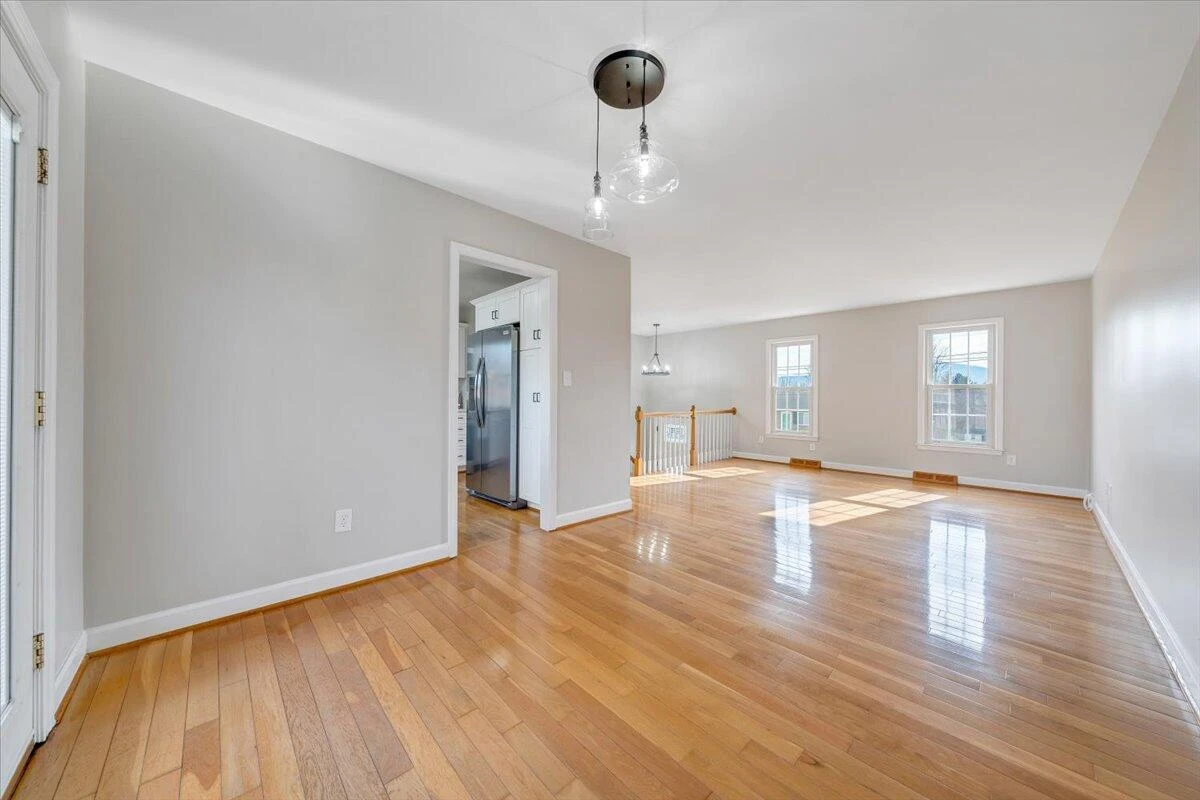 2903 Creekwood DR - Photo 11