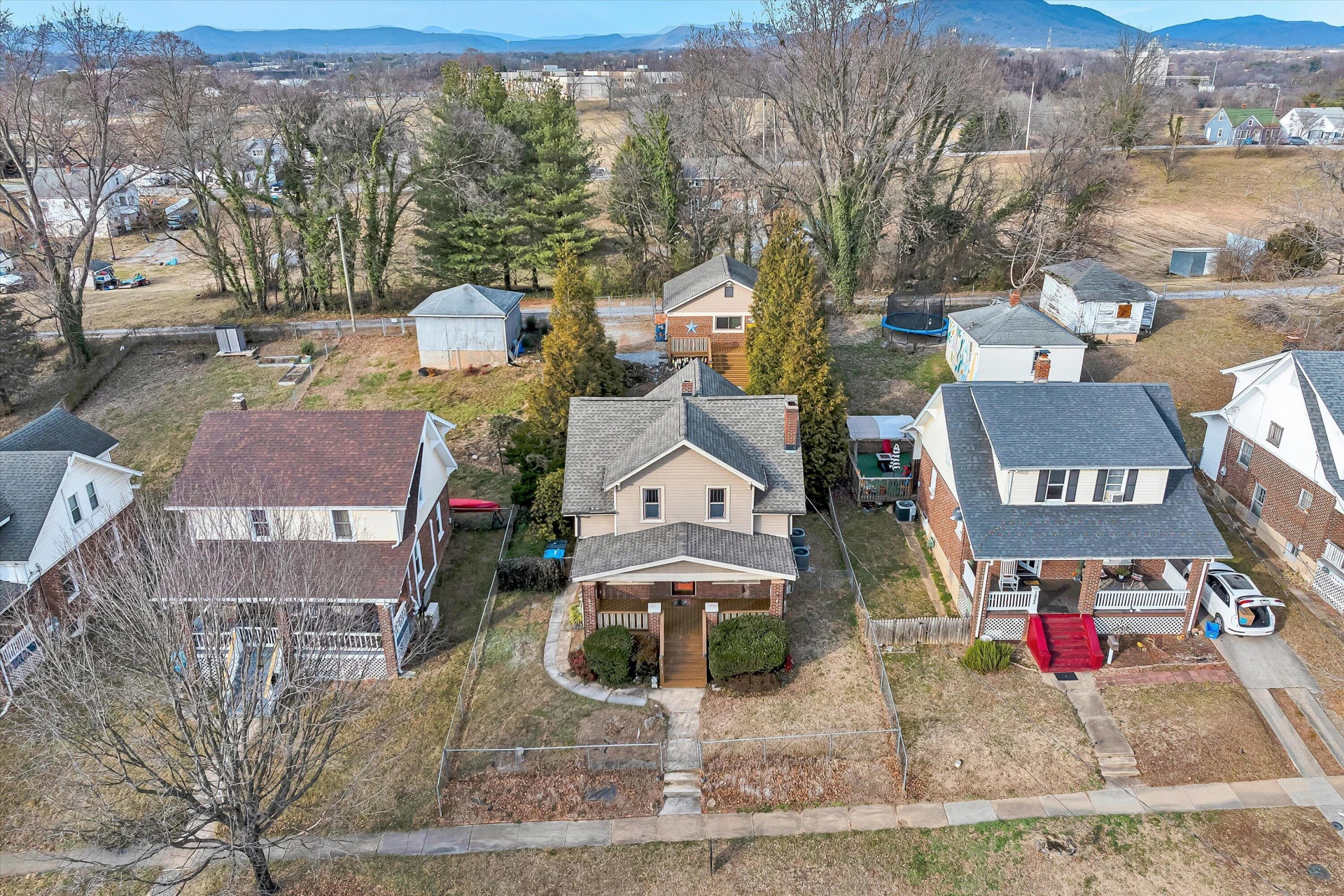 1818 Kenwood BLVD - Photo 3