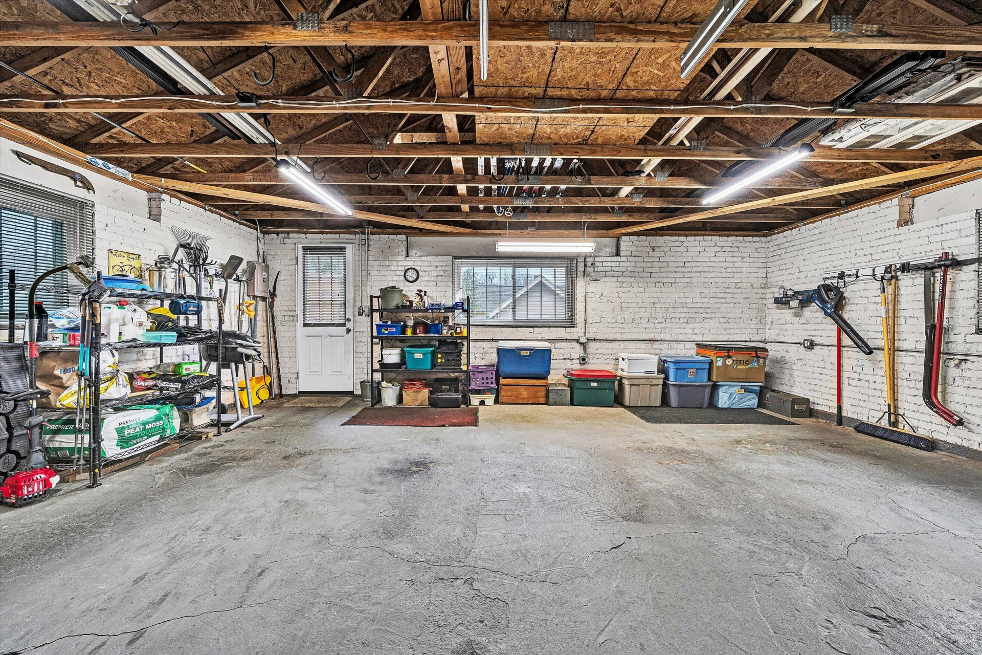 1818 Kenwood BLVD - Photo 37