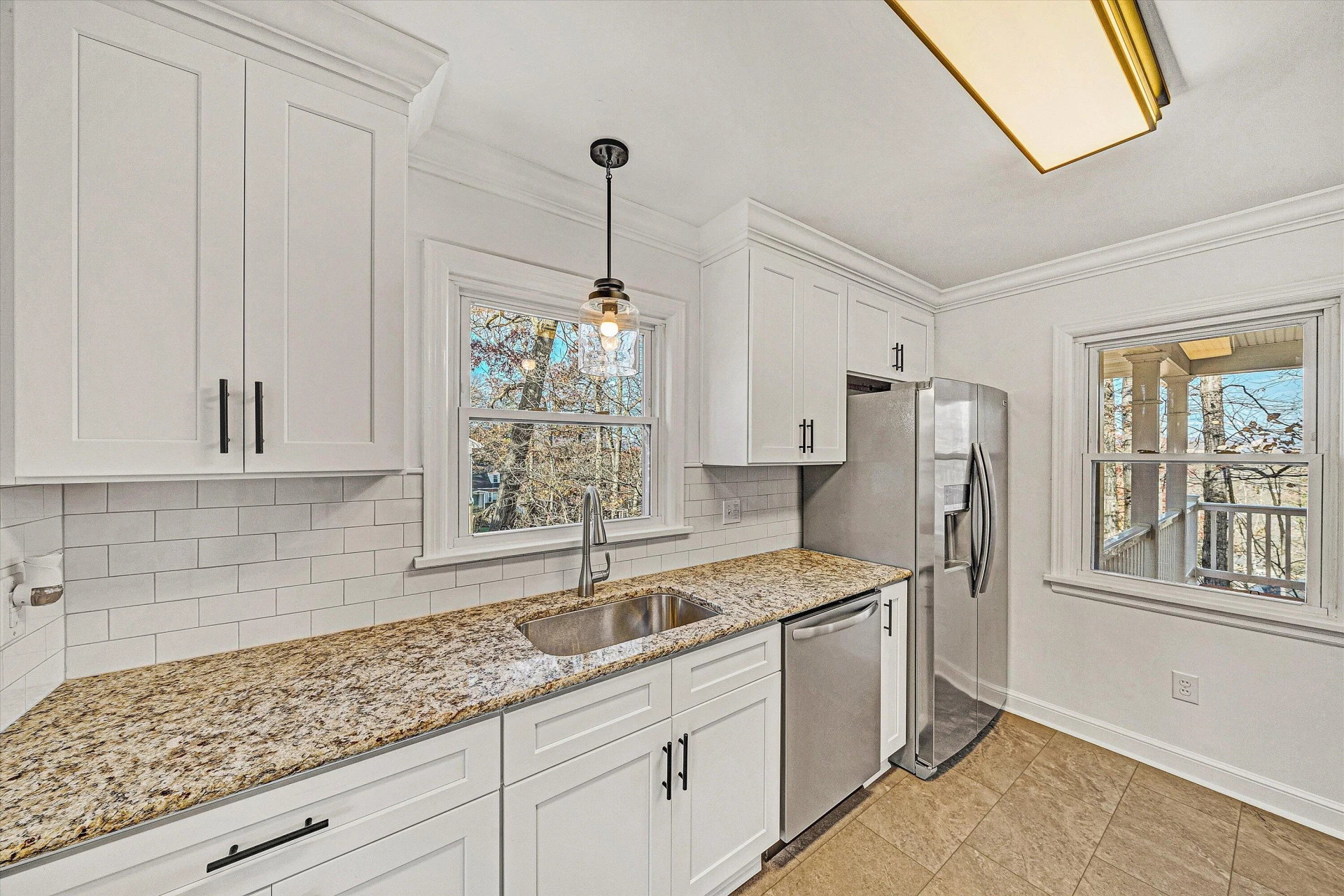 2715 Creston AVE - Photo 10