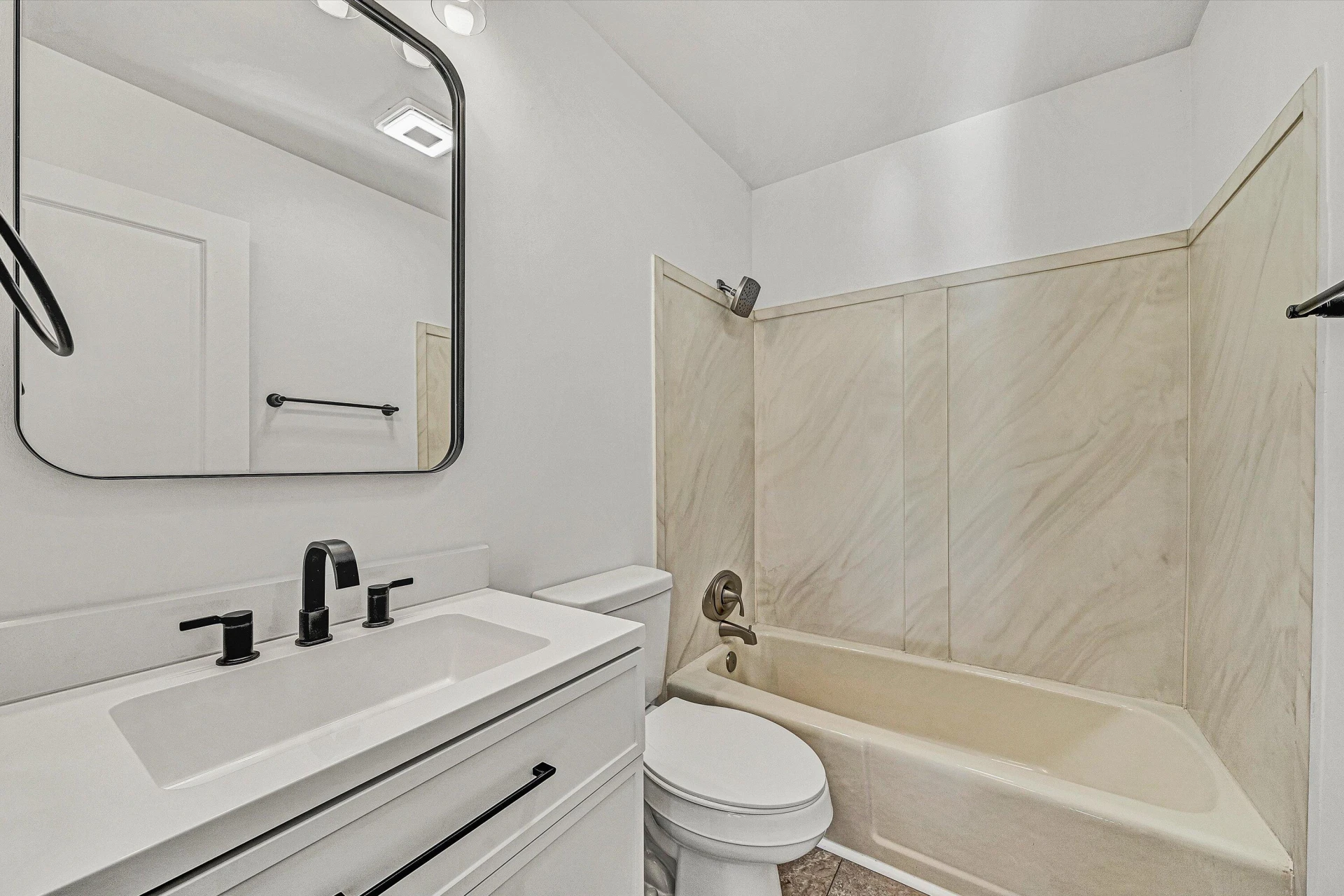 2715 Creston AVE - Photo 19