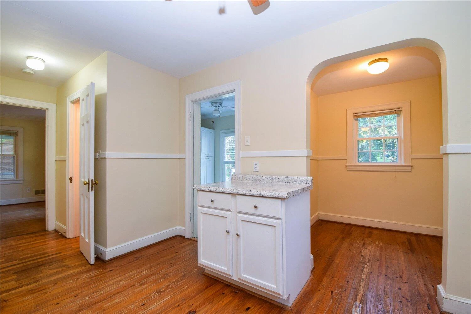 2414 Fairway DR - Photo 12