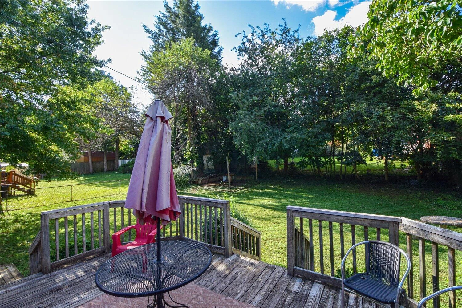 2414 Fairway DR - Photo 27