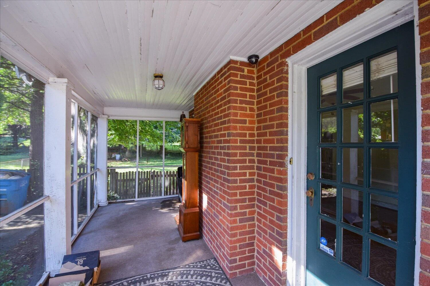 2414 Fairway DR - Photo 4
