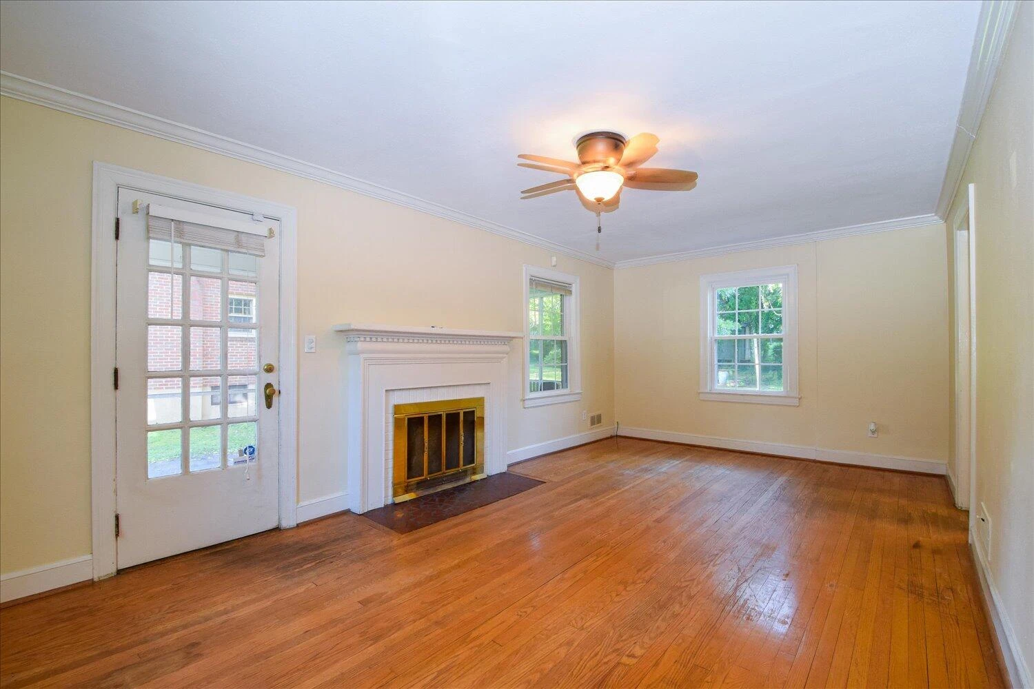 2414 Fairway DR - Photo 6