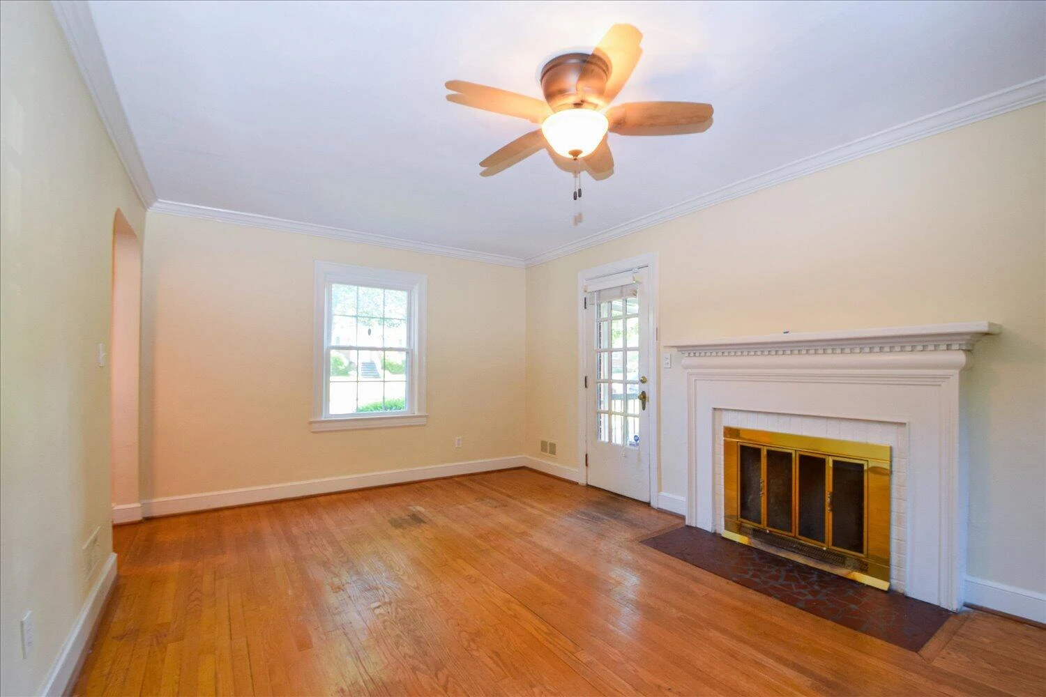 2414 Fairway DR - Photo 7