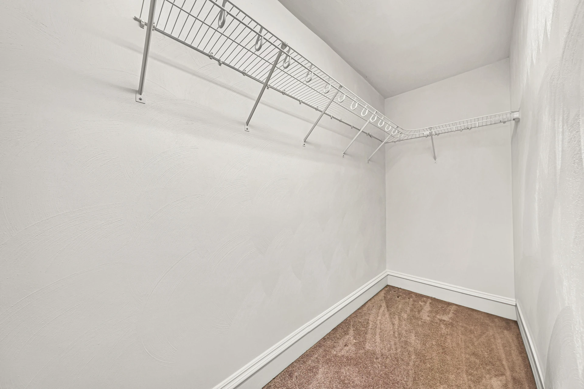 372 Albemarle AVE - Photo 46