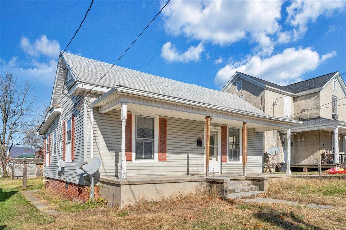 228 Beech ST - Photo 26