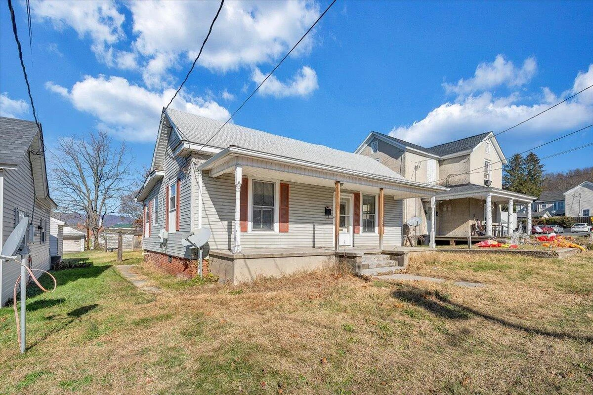 228 Beech ST - Photo 27