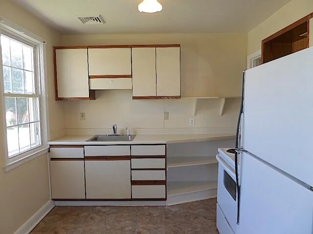 429 Fieldale RD - Photo 11