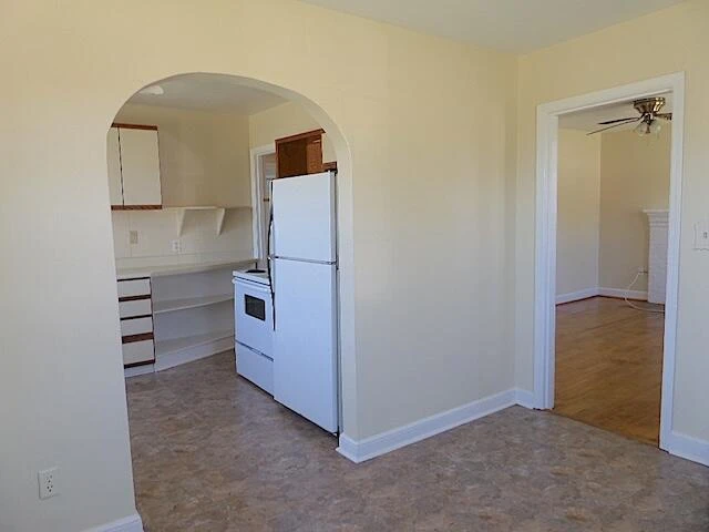 429 Fieldale RD - Photo 8