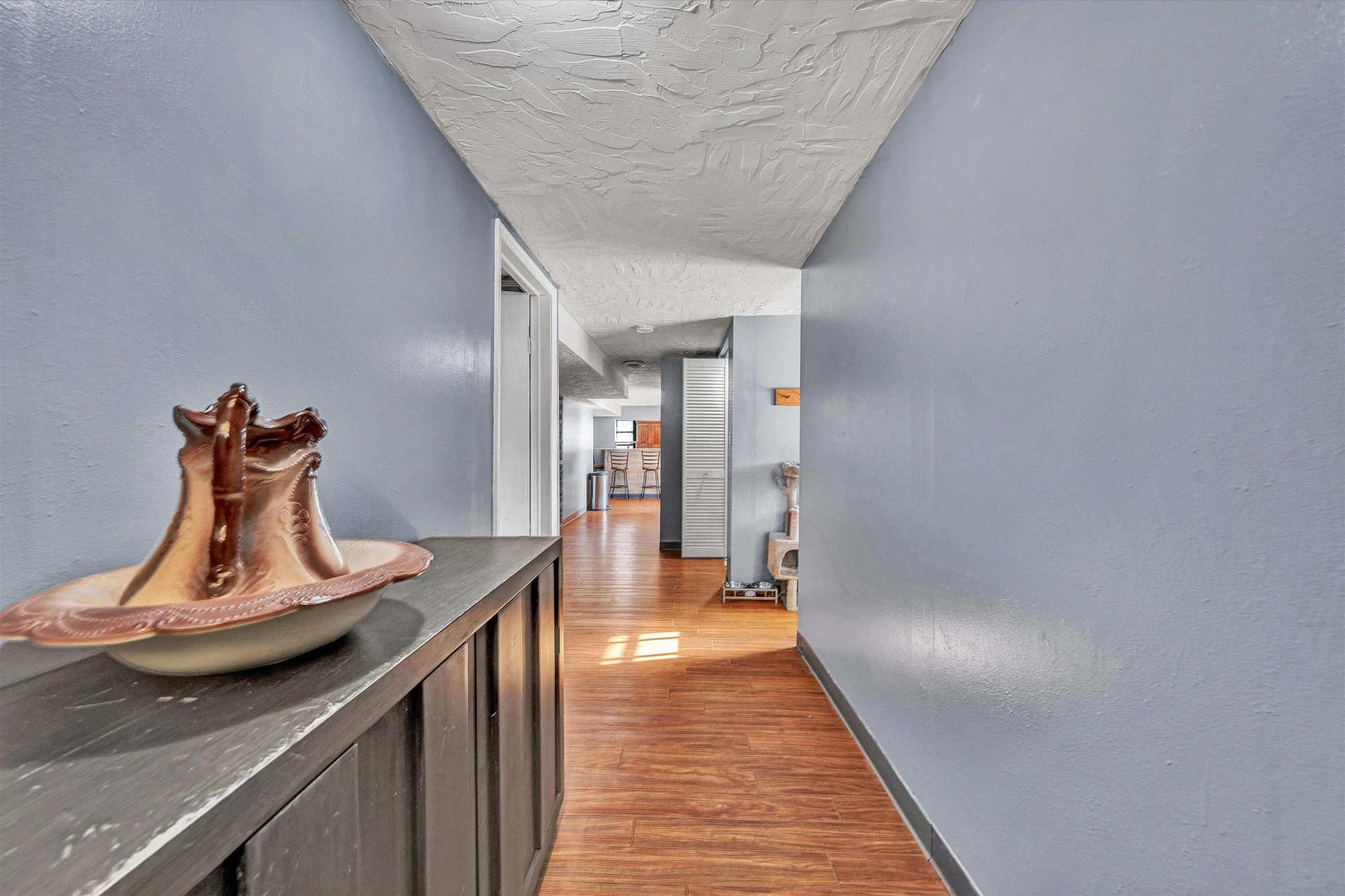 1019 Markham CIR - Photo 19
