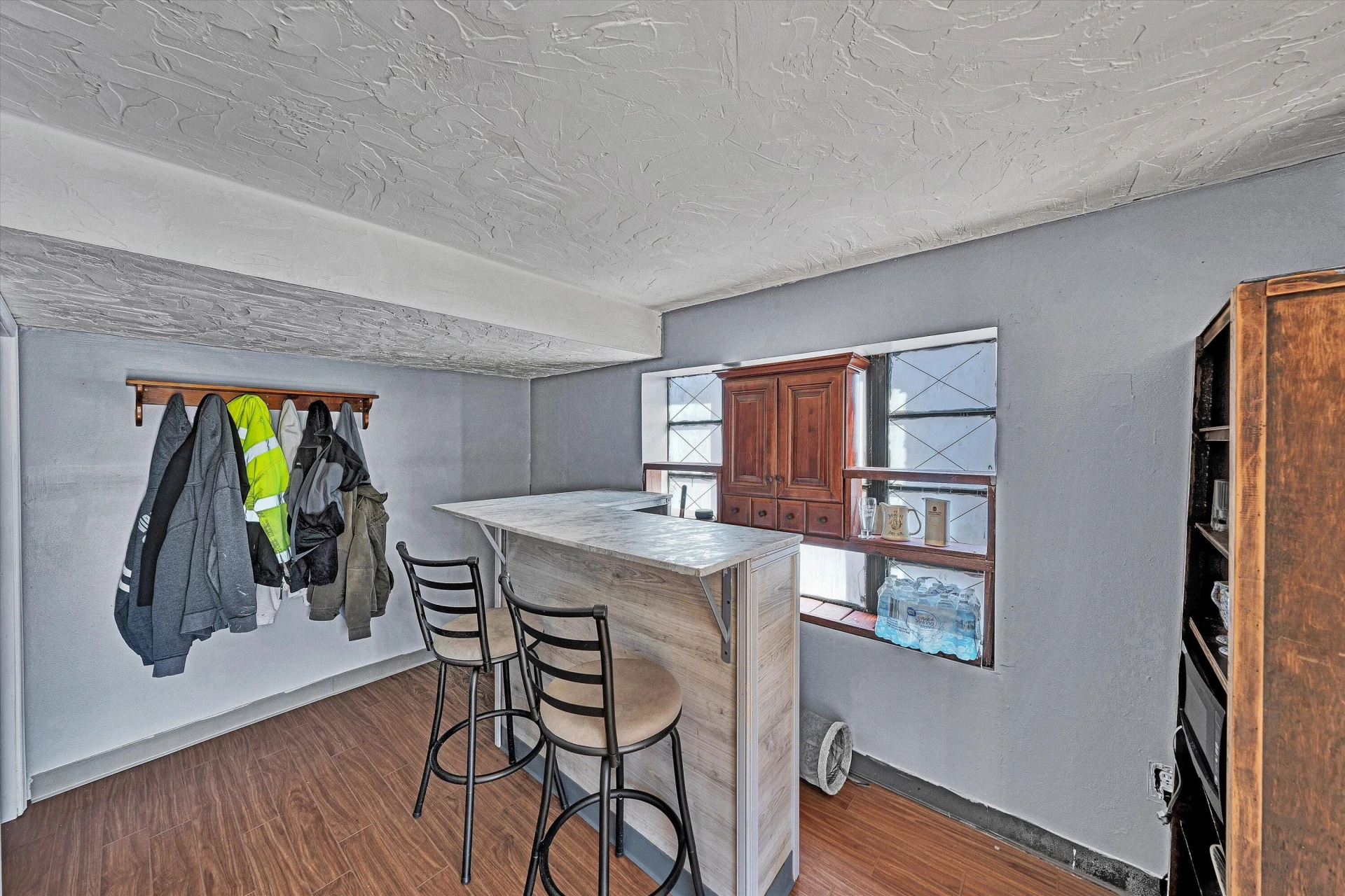 1019 Markham CIR - Photo 25