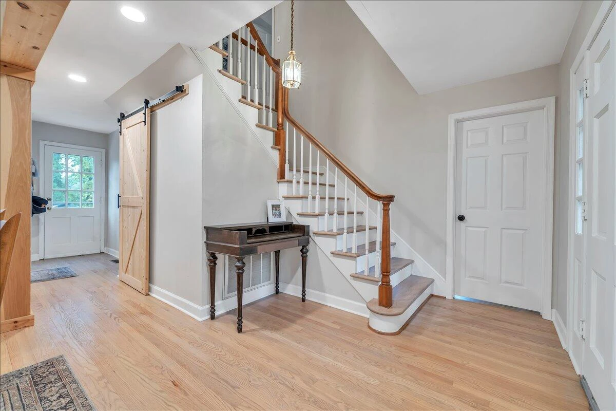 1926 Hope RD - Photo 5