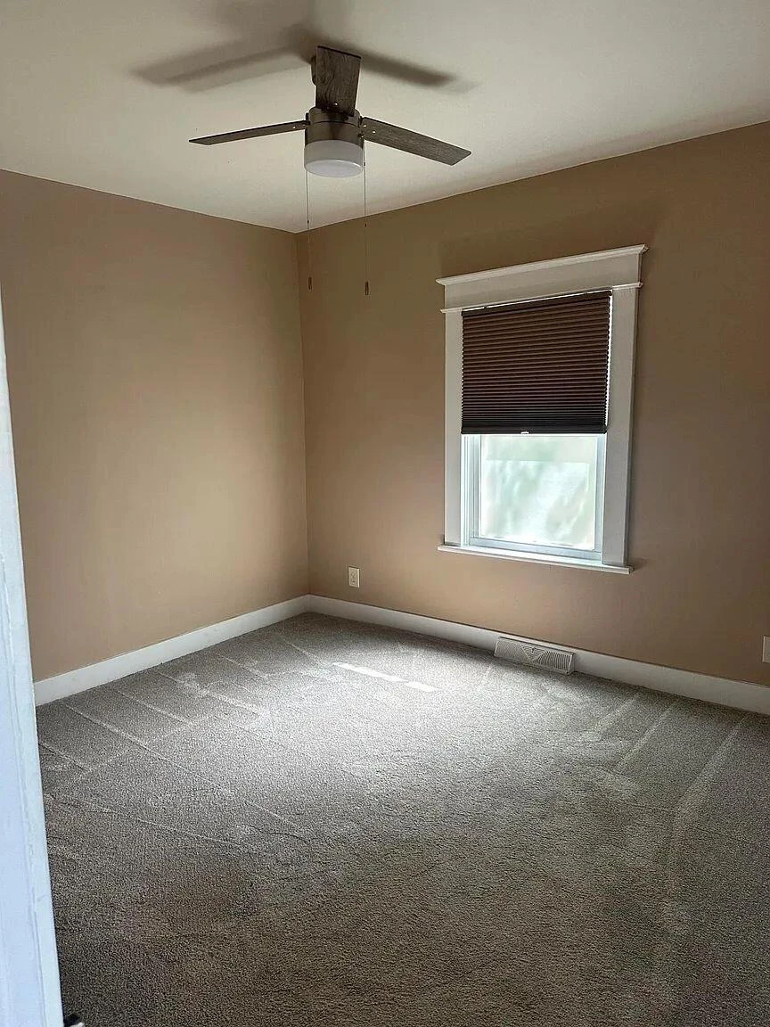 1518 Tazewell AVE - Photo 11