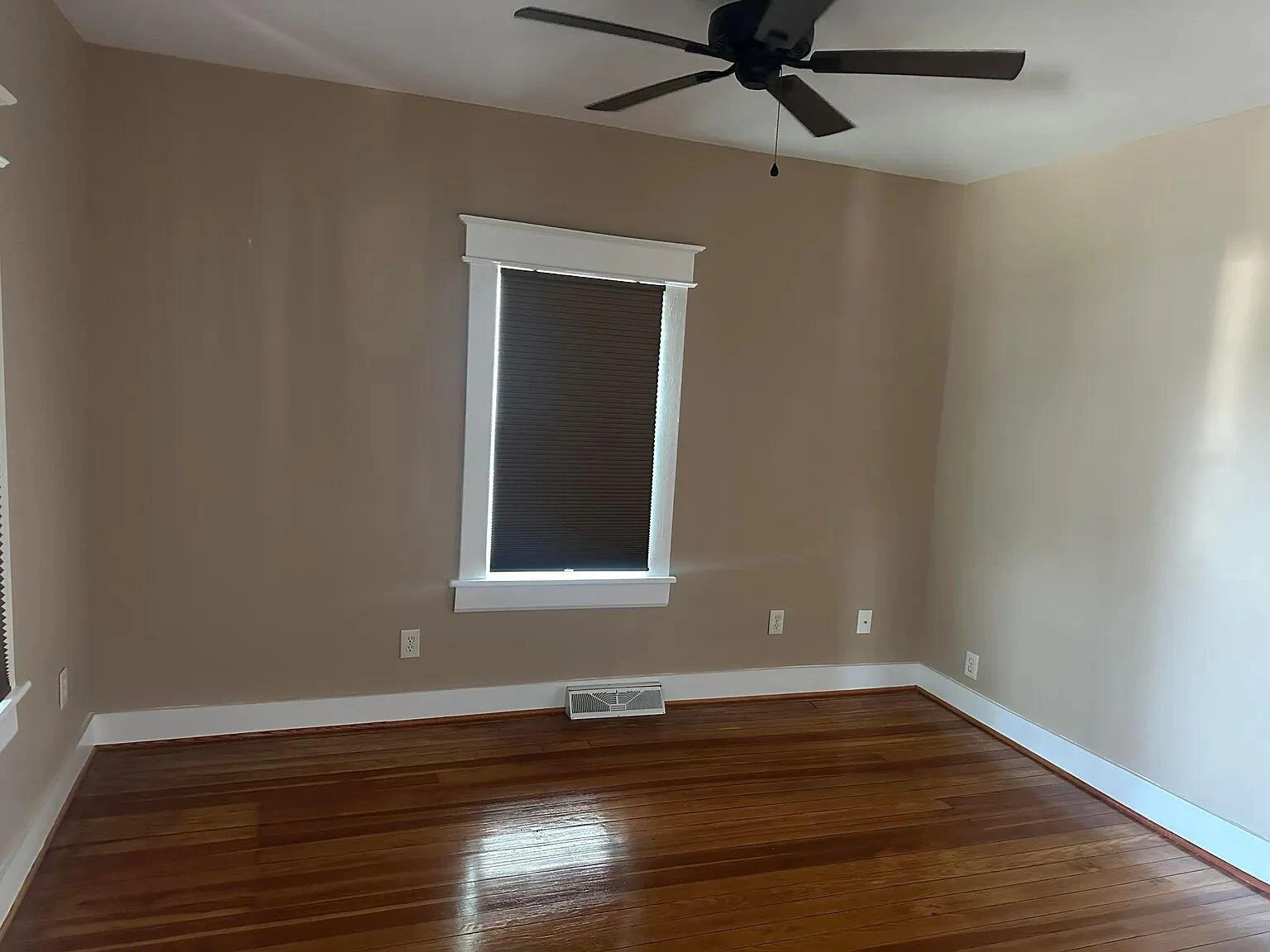 1518 Tazewell AVE - Photo 13