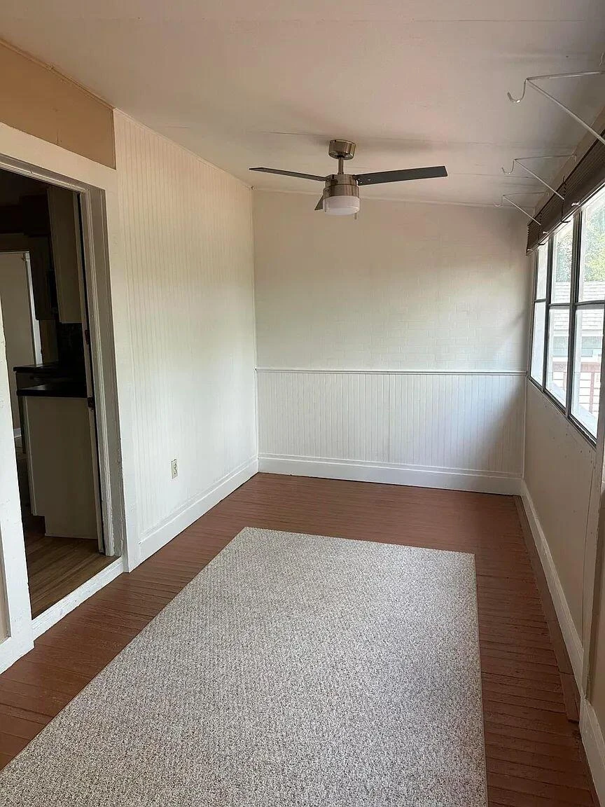 1518 Tazewell AVE - Photo 3
