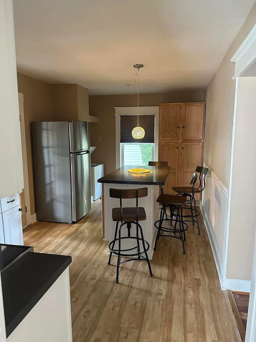 1518 Tazewell AVE - Photo 8