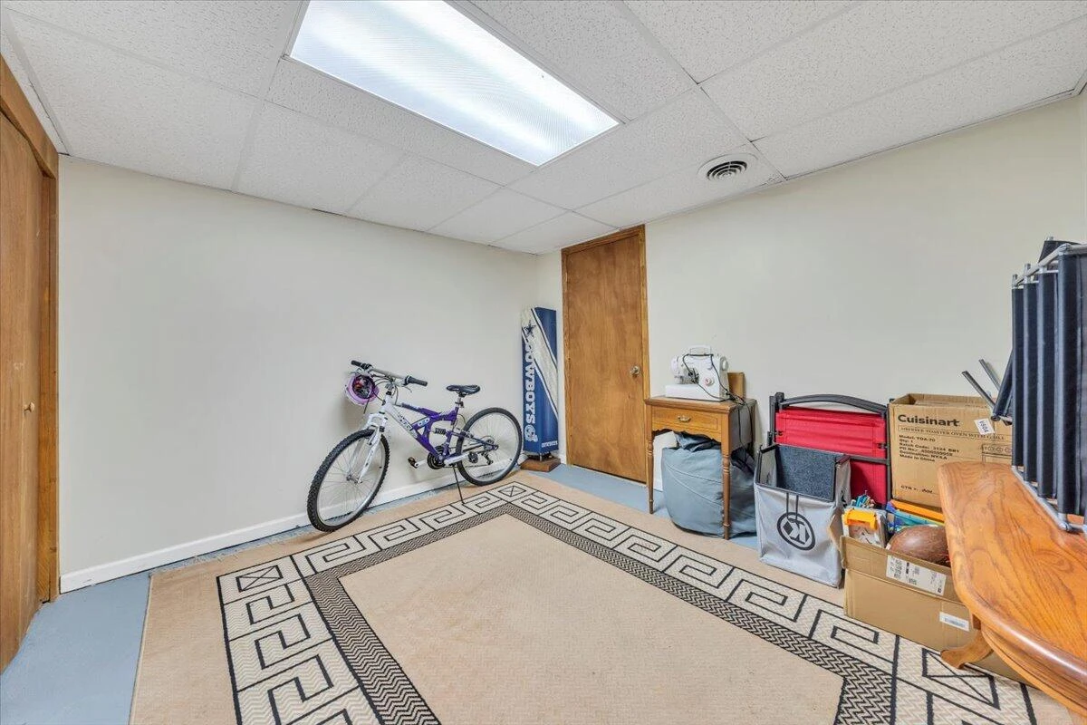 4902 Rowe Ridge RD - Photo 23