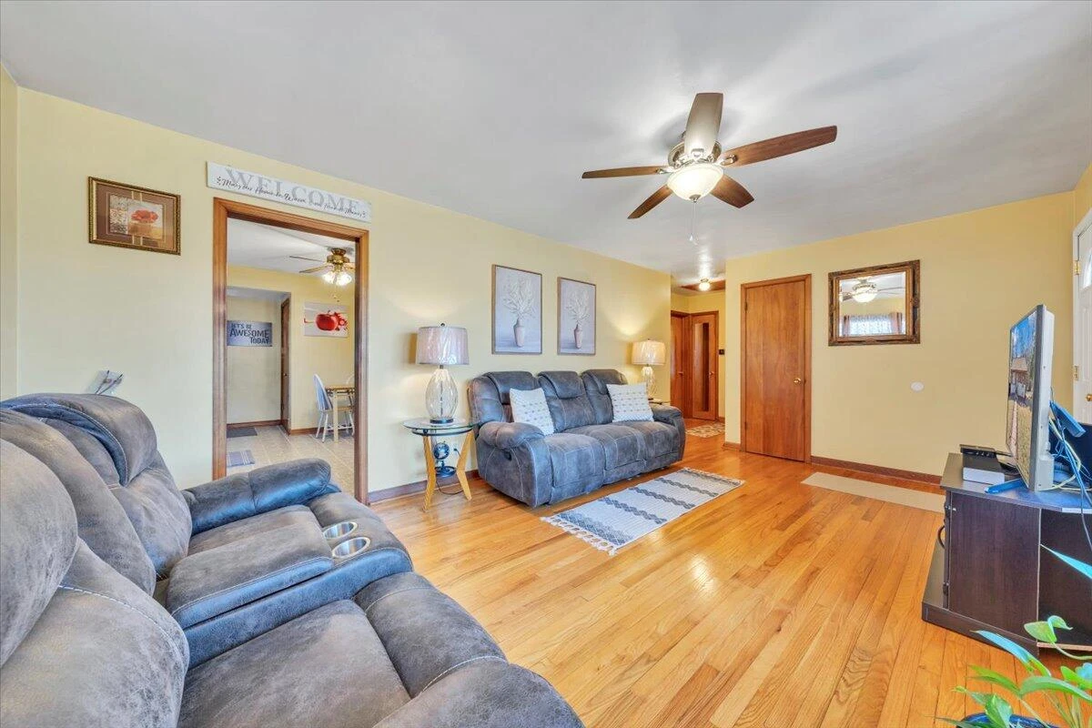 4902 Rowe Ridge RD - Photo 5