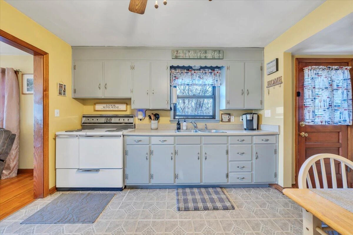 4902 Rowe Ridge RD - Photo 8
