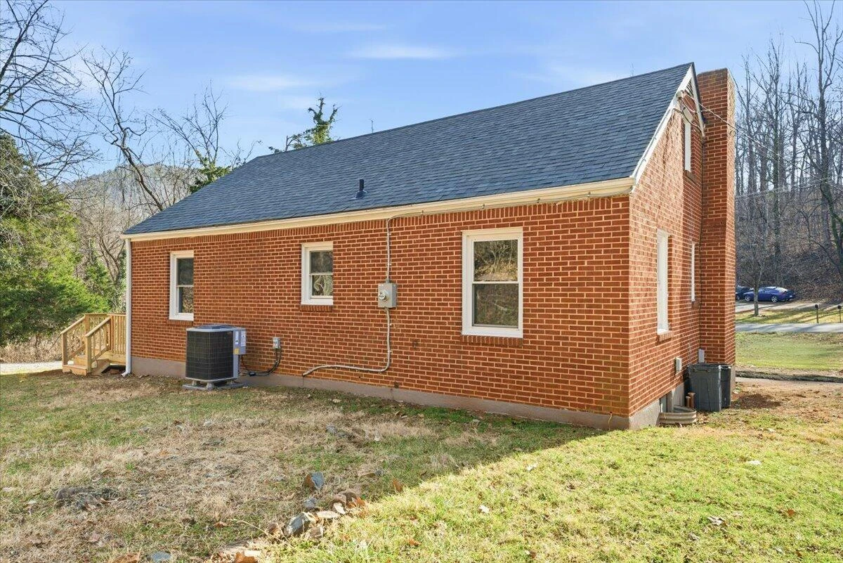 4149 Welcome Valley RD - Photo 30