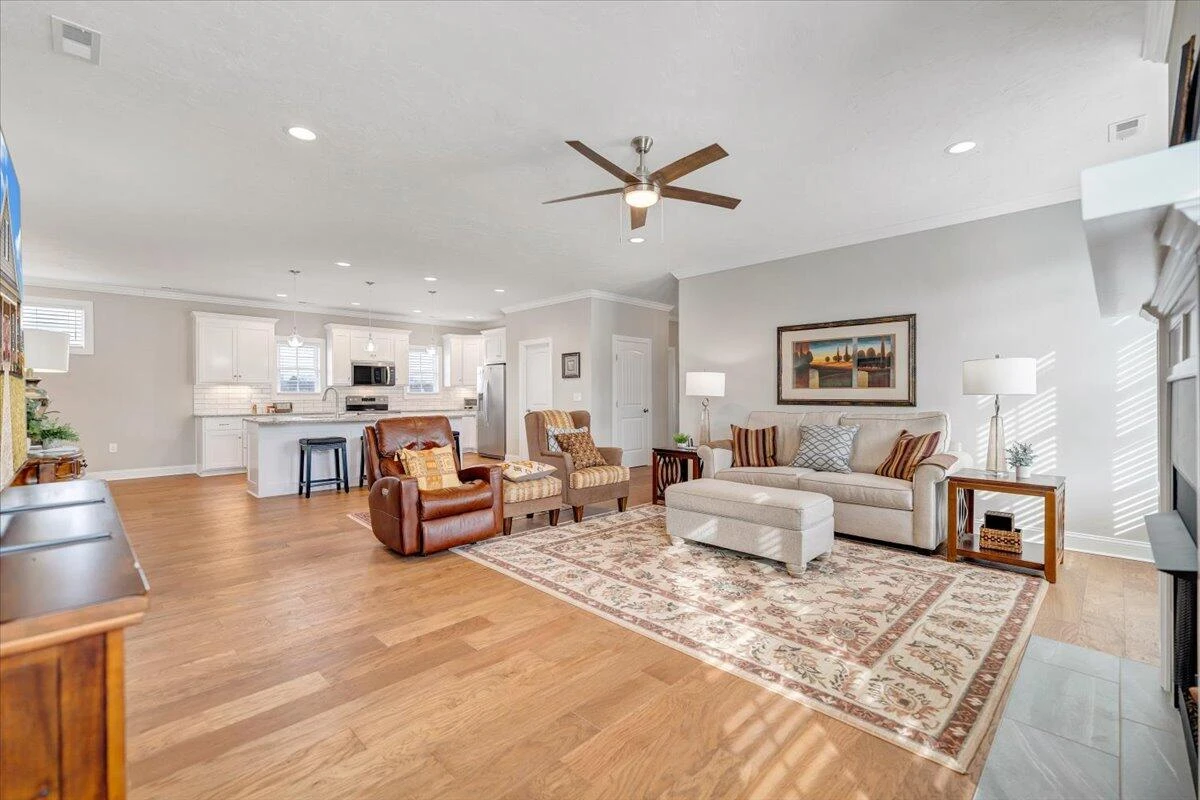 190 Merion CIR - Photo 13