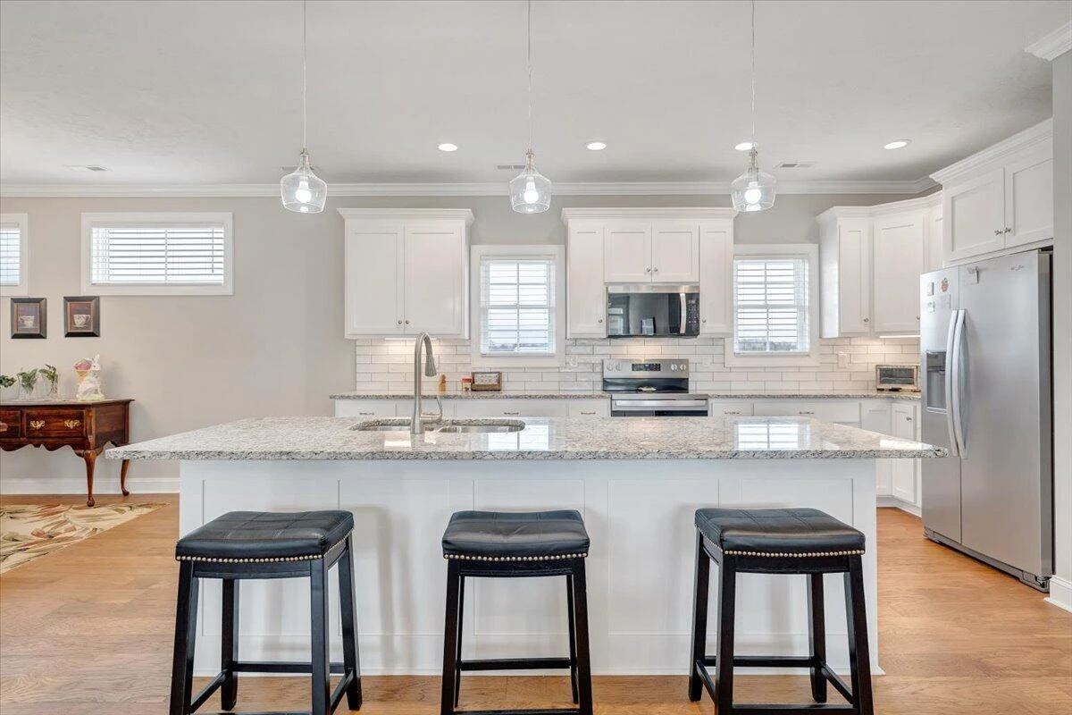 190 Merion CIR - Photo 15