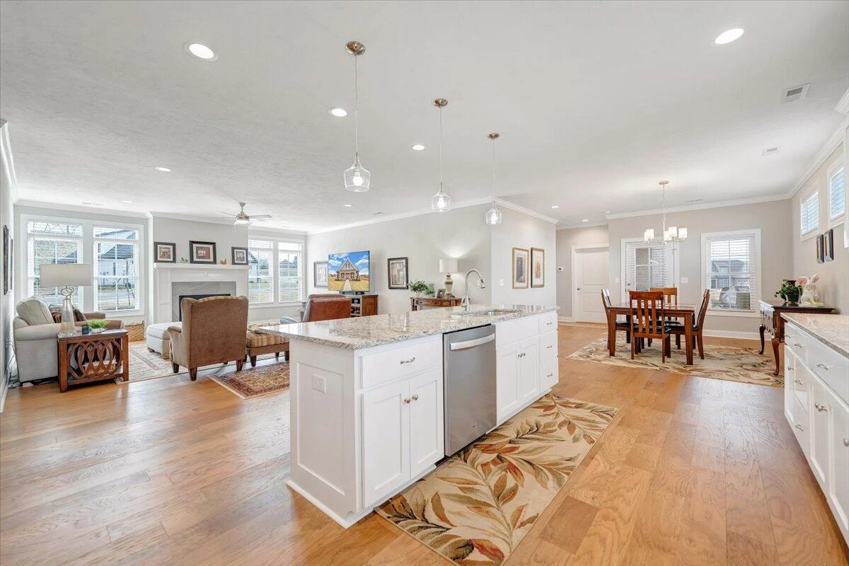 190 Merion CIR - Photo 17