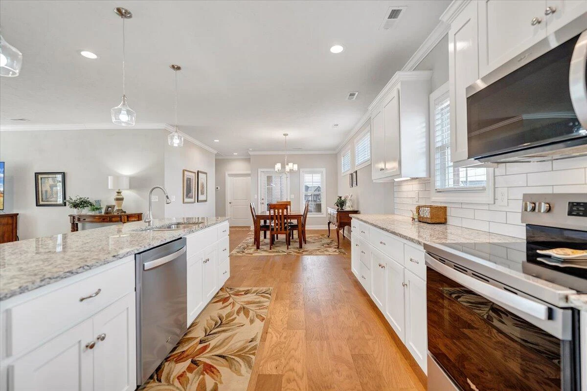 190 Merion CIR - Photo 18