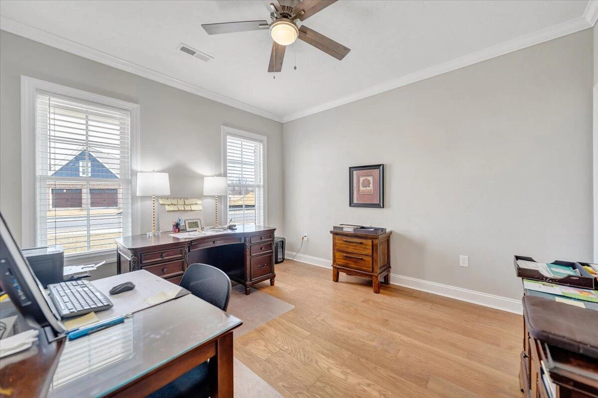 190 Merion CIR - Photo 36
