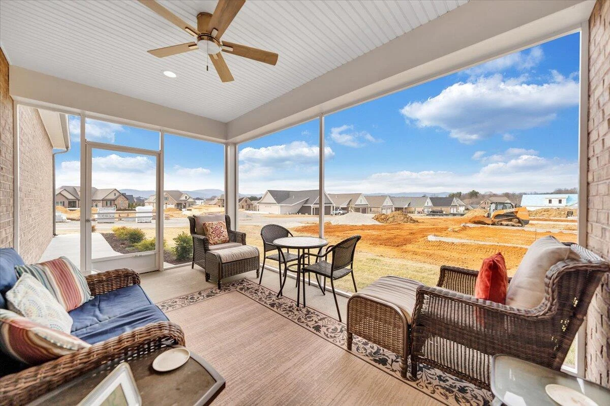 190 Merion CIR - Photo 42