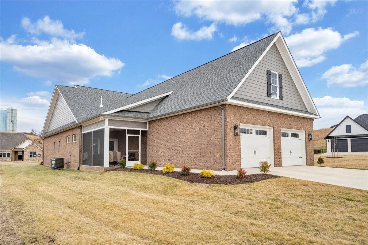 190 Merion CIR - Photo 52