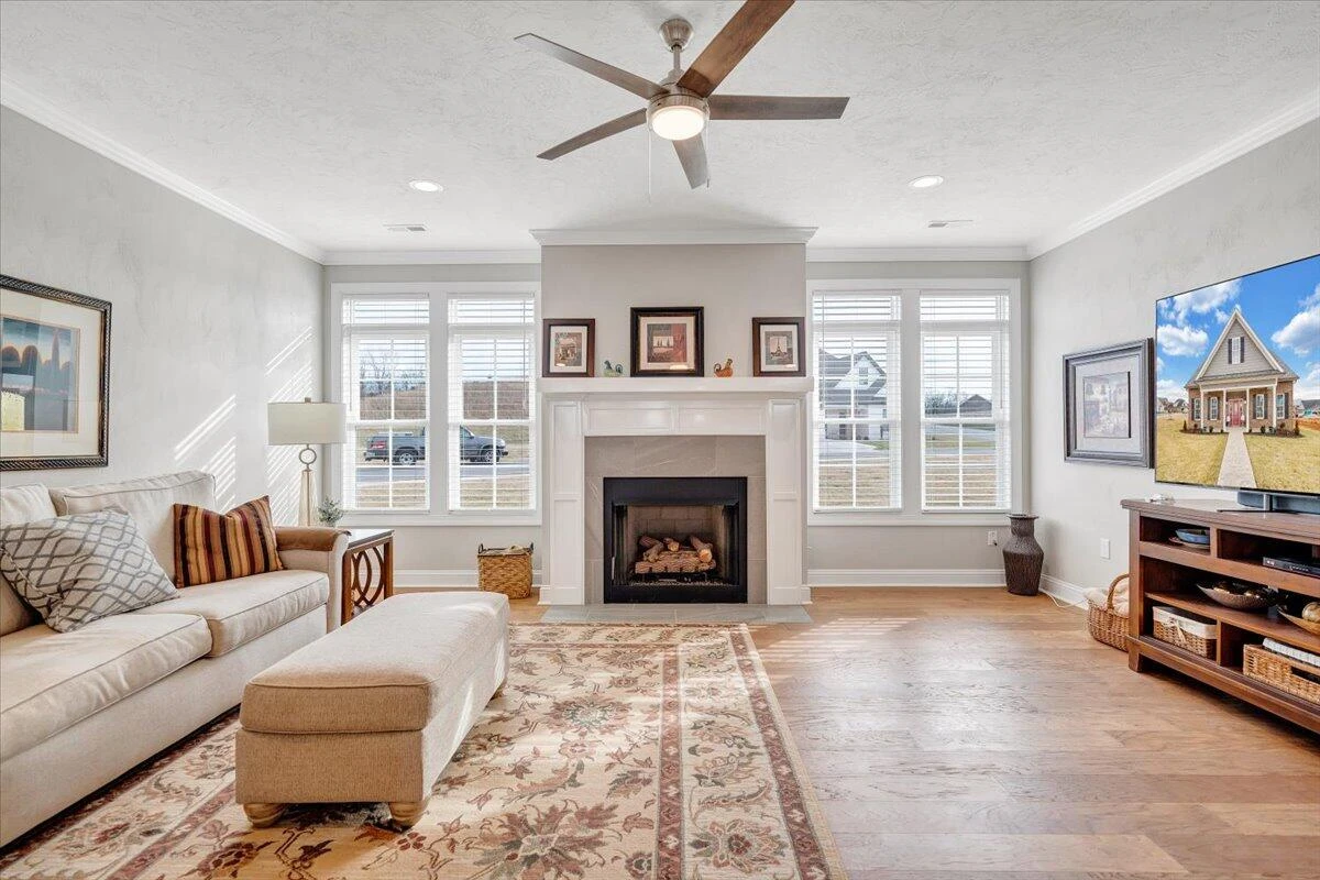 190 Merion CIR - Photo 9