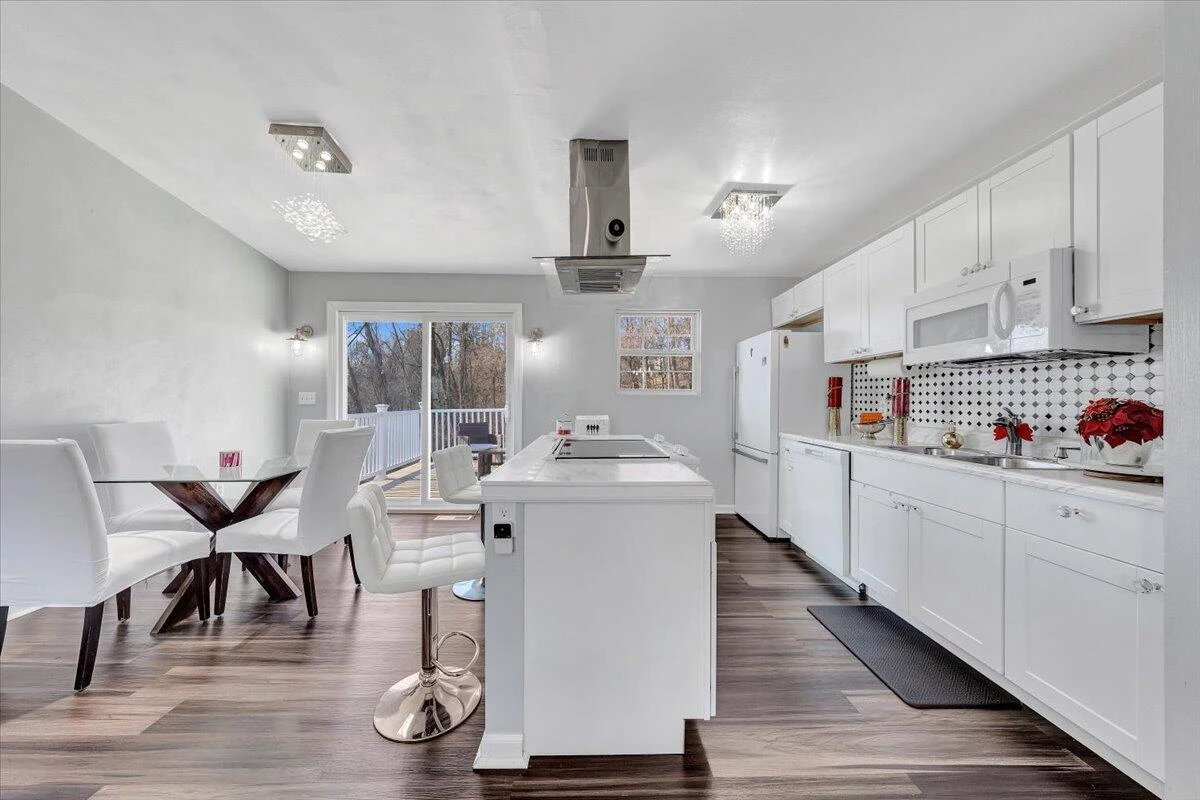 2732 Ordway DR - Photo 13
