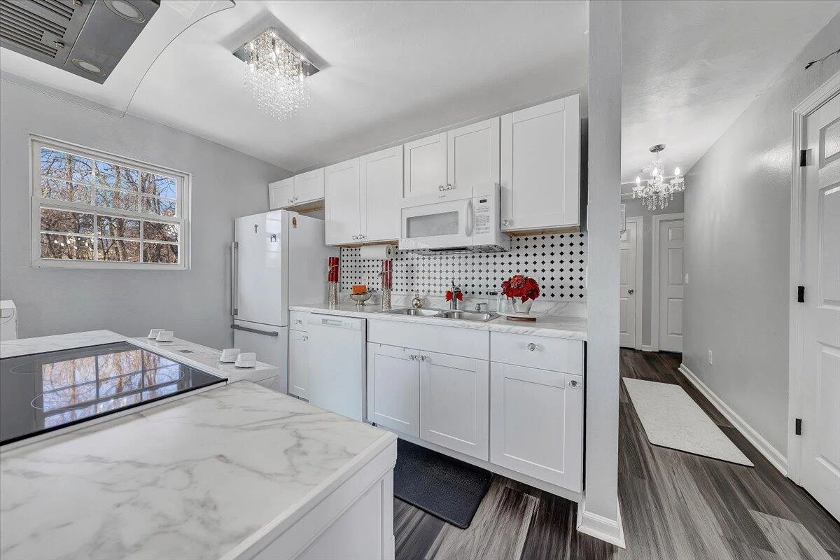 2732 Ordway DR - Photo 15