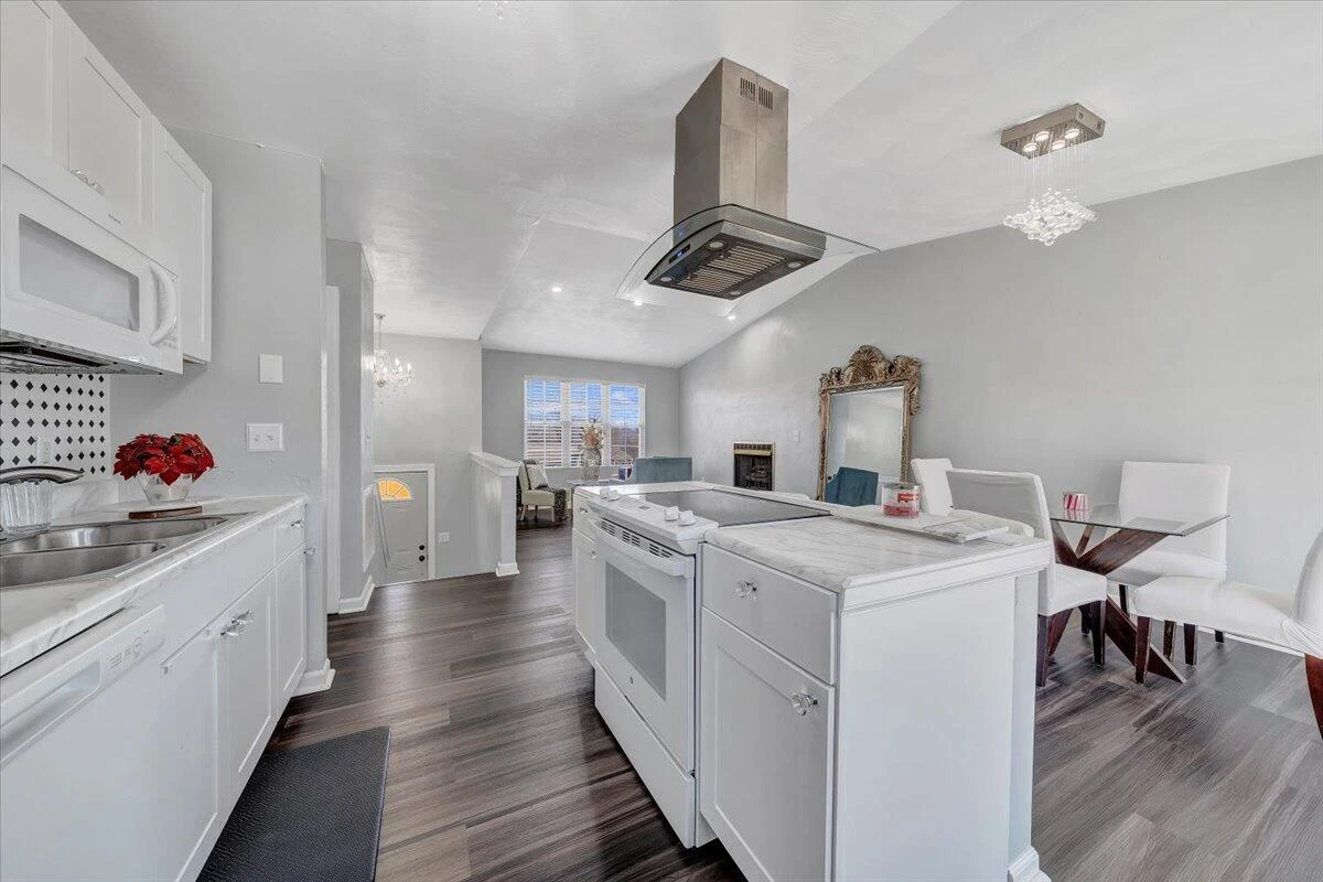 2732 Ordway DR - Photo 18