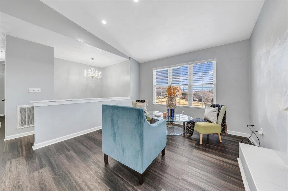 2732 Ordway DR - Photo 8