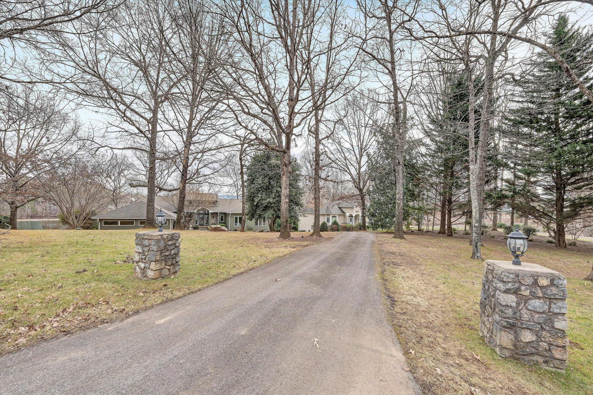 311 Morningwood LN - Photo 69