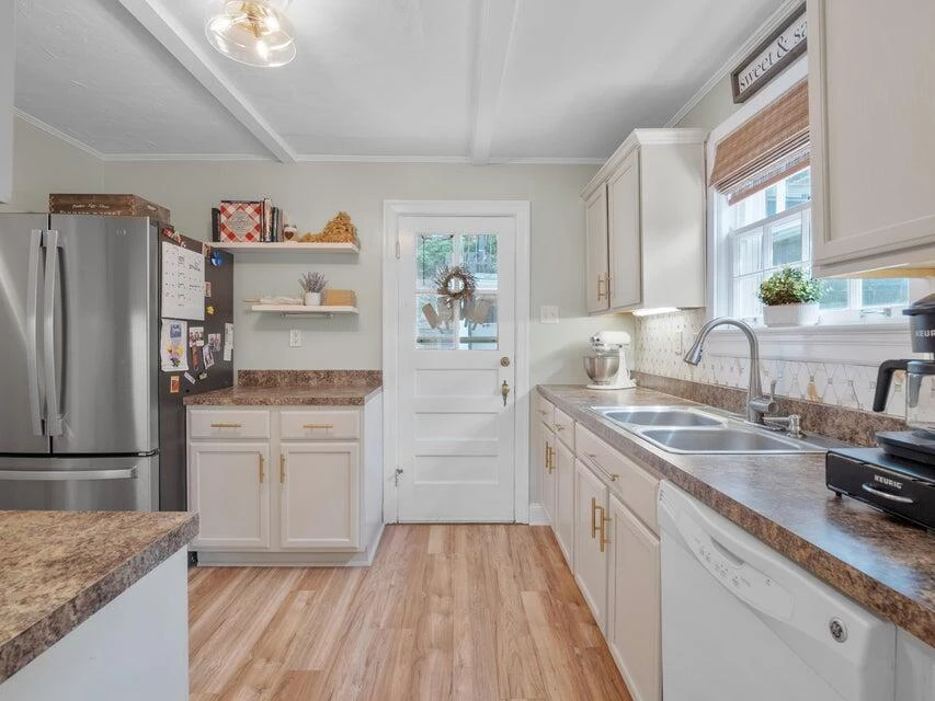 2612 Alberta AVE - Photo 14