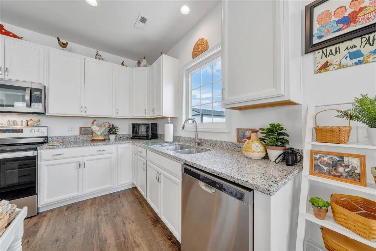2141 Kings Walk DR - Photo 24