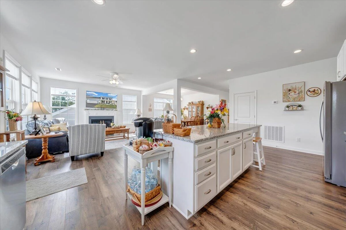 2141 Kings Walk DR - Photo 26