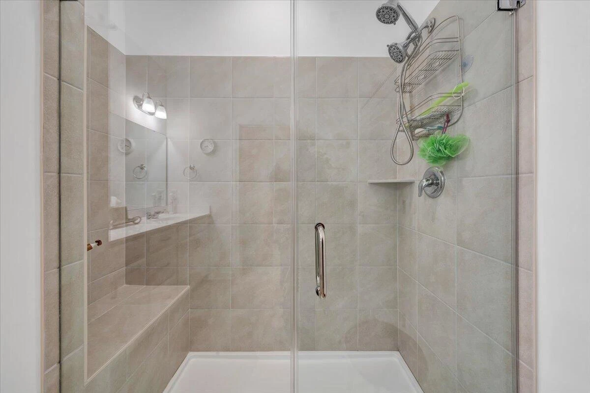 2141 Kings Walk DR - Photo 33