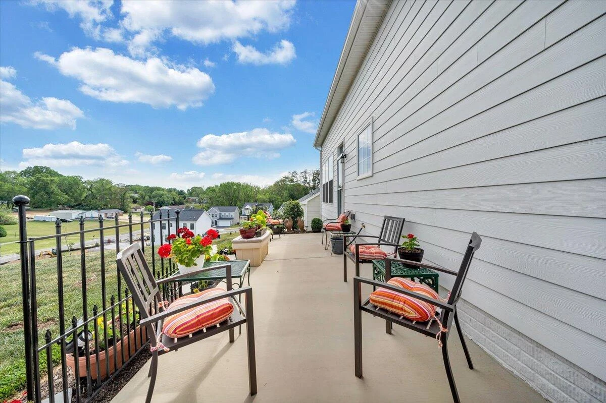 2141 Kings Walk DR - Photo 43