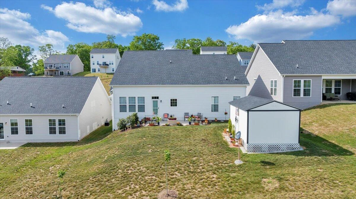 2141 Kings Walk DR - Photo 48